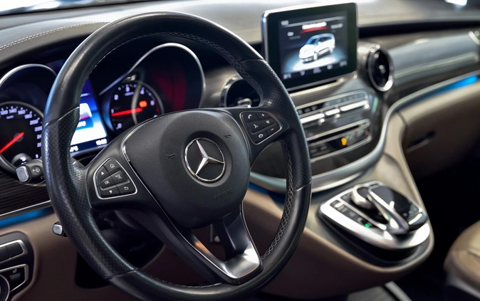 Mercedes-Benz Klasa V cena 282900 przebieg: 89893, rok produkcji 2019 z Białobrzegi małe 781